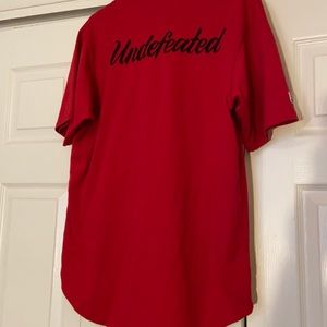 Undefeated men’s baseball Shirt size L